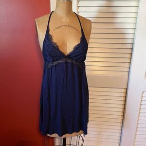 VICTORIA’S SECRET | blue camisole S
